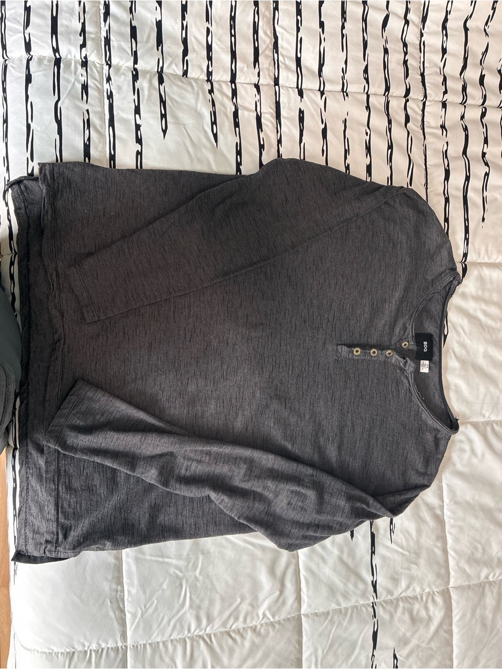 BDG Men’s Charcoal Gray Long-Sleeve Henley